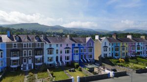 Photo 30- click for photo gallery